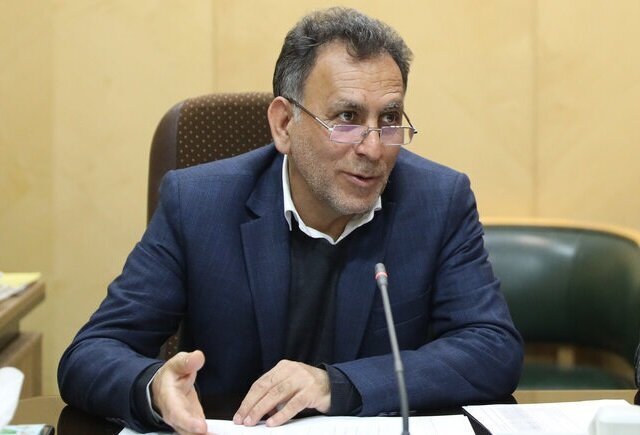 برنامه‌ریزی برای جبران کمبود گاز با سوخت مایع/ ذخایر گازوئیل به مرز ۳.۵ میلیارد لیتر رسیده است/ /فشار بر ذخایر بنزین از پاییز کاهش می‌یابد