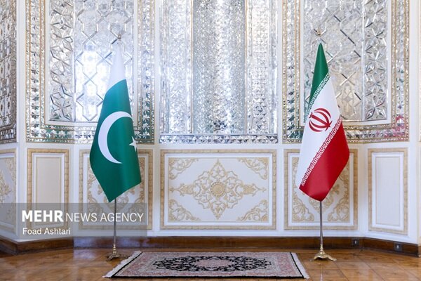 ظرفیت بنادر پاکستان برای تجارت ایران با شرق آسیا