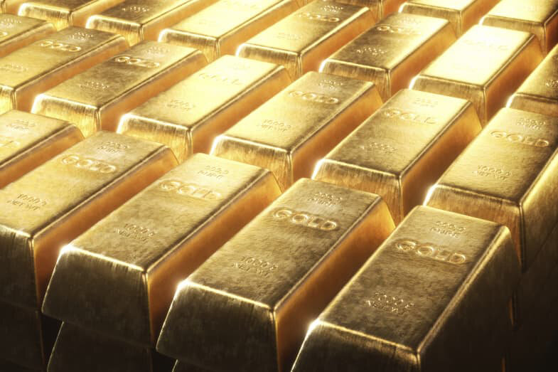 سقوط قیمت طلا به پایینترین سطح سه هفته اخیر در سایه تنشهای ژئوپلیتیک