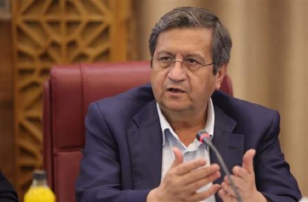 منابع ارزی کافی داریم و تا هر زمان لازم باشد عرضه میکنیم