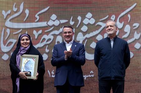 وزارت راه و شهرسازی دستگاه اجرایی برتر جشنواره شهید رجایی شد