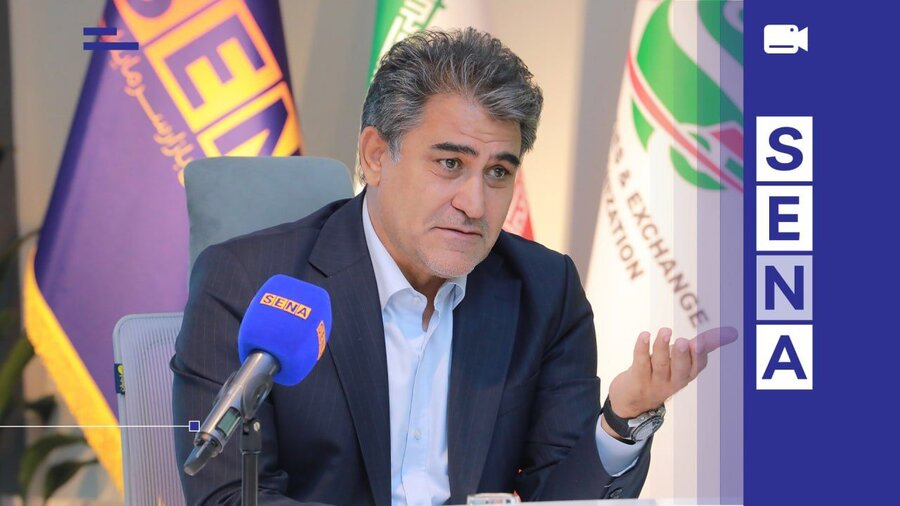 نتایج نشست‌های کمیسیون صنایع و معادن مجلس با وزارتخانه‌های نفت و صمت برای تامین انرژی و مواد اولیه تولید/ با وجود محدودیت‌های ناشی از تحریم، ارتباطات مناسبی با کشورهای همسایه برای تامین مواد اولیه صنایع برقرار شده است + ویدئو