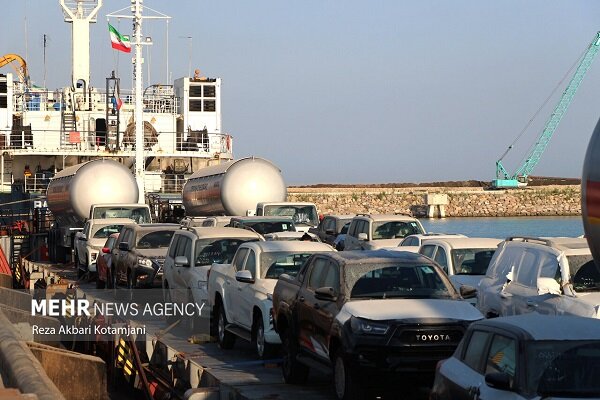 توقف واردات خودرو از محل ارز بودجه ۱۴۰۴ ابلاغ شد