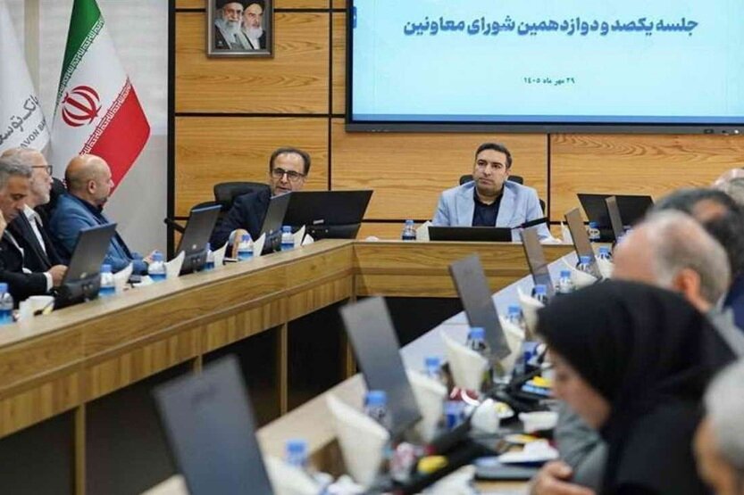 عصارزاده: بانکها در خط مقدم جنگ اقتصادی و پشتیبان تولید هستند