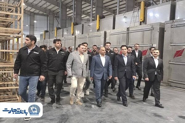 بازدید مدیرعامل بانک تجارت از شرکت «آکو باتری